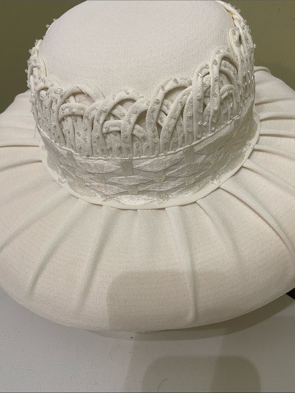 Beautiful Dress Hat / Church Hat by Lisa Rene’ - Picture 3 of 8